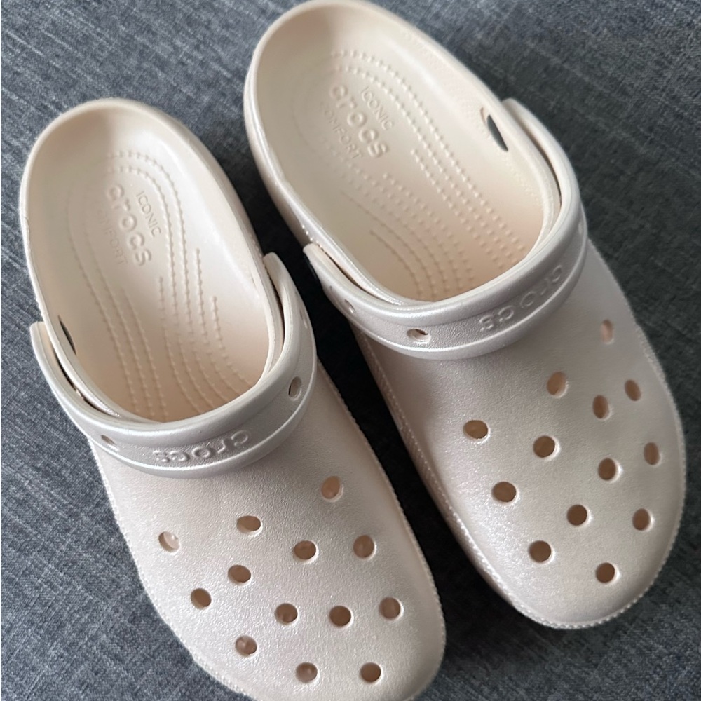 Crocs Womens Classic Platform Clog